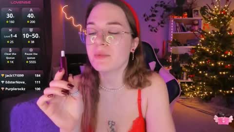 Hi-hi I am Kate welcome to my sexy room online show from December 24, 9:06 am