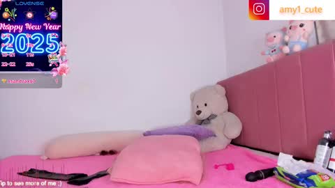 Snapshot of amy1cute chatting on March 1, 12:17 am Amy online show from March 1, 12:17 am