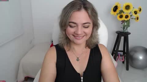 Snapshot of ana_hotmilf chatting on September 8, 11:15 pm Ana online show from September 8, 11:15 pm
