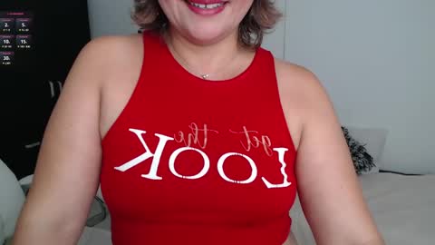 Snapshot of ana_hotmilf chatting on February 1, 1:30 pm Ana online show from February 1, 1:30 pm