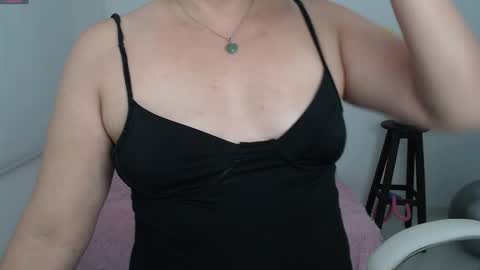 Snapshot of ana_hotmilf chatting on September 17, 8:56 pm Ana online show from September 17, 8:56 pm