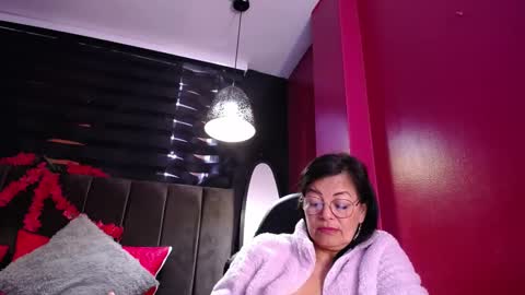 Snapshot of ana_mature_ chatting on February 25, 7:27 pm Ana online show from February 25, 7:27 pm