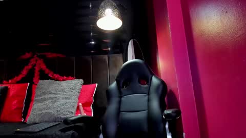 Snapshot of ana_mature_ chatting on March 4, 6:39 pm Ana online show from March 4, 6:39 pm