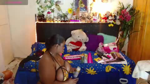 Snapshot of anai_valentinex chatting on December 2, 7:00 pm anai_valentinex online show from December 2, 7:00 pm