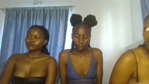Analeia online show from February 9, 1:46 pm