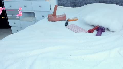 Snapshot of anastasia_danger1 chatting on February 5, 3:31 pm ANASTASIA DANGER online show from February 5, 3:31 pm
