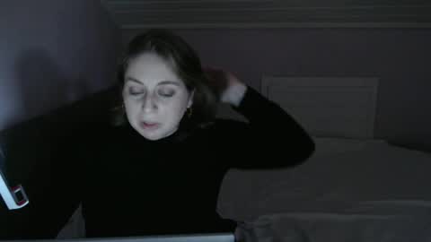 Snapshot of andorphina chatting on February 10, 3:21 pm Andorphin online show from February 10, 3:21 pm