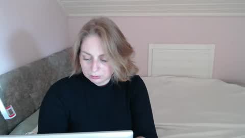 Snapshot of andorphina chatting on February 10, 10:20 am Andorphin online show from February 10, 10:20 am