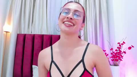 Andra Cyrus online show from February 10, 2:37 pm