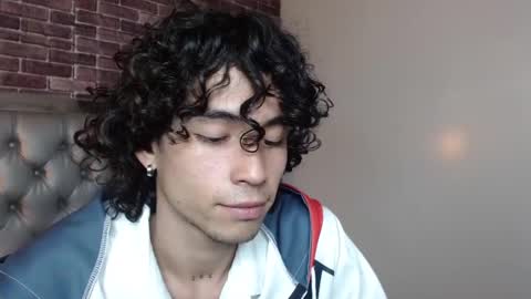 andres_ocasio online show from March 7, 2:23 pm