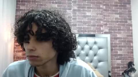 andres_ocasio online show from March 5, 12:33 pm