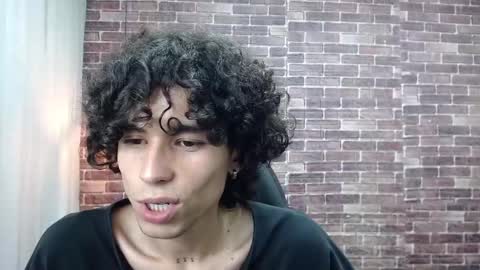 andres_ocasio online show from February 25, 12:38 pm