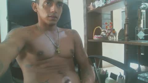 andresfmc1997 online show from September 23, 2:11 pm