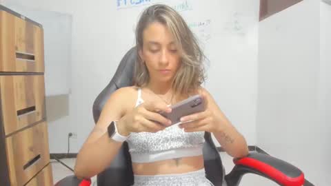 Isa  --------- online show from January 19, 8:19 pm