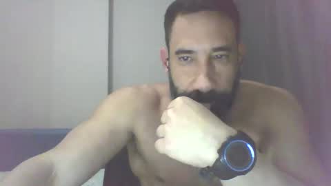 Snapshot of andrevalente99 chatting on September 14, 2:25 am ADONIS online show from September 14, 2:25 am