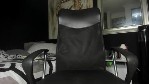 Snapshot of andrew_abdalla chatting on September 16, 4:04 am Andrew abdalla online show from September 16, 4:04 am