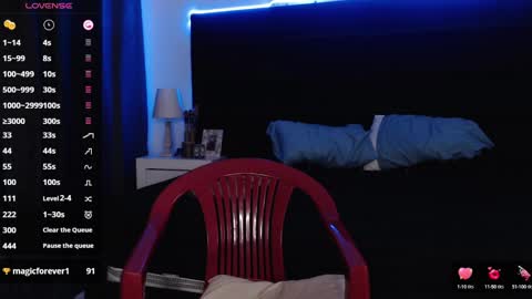 andrewmhilton_ online show from February 5, 12:53 am