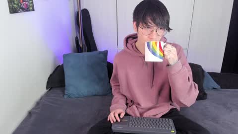 twx Andy twink3 online show from January 3, 5:17 am