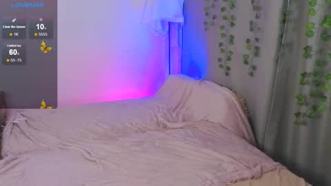 Snapshot of angel_elis_ chatting on September 10, 2:40 pm Kate online show from September 10, 2:40 pm