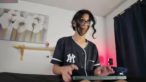 Angel of your dreams online show from September 19, 3:43 am
