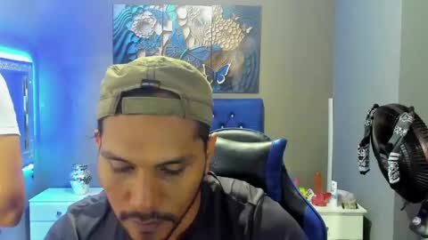 Angel And Cris online show from September 19, 12:31 pm