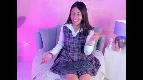 Snapshot of angeli_cute chatting on September 11, 9:16 pm angeli_cute online show from September 11, 9:16 pm