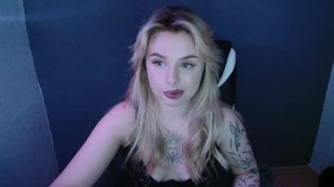 Snapshot of angelicablanch chatting on September 21, 9:08 pm angelicablanch online show from September 21, 9:08 pm