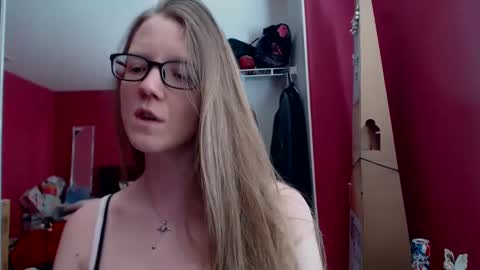 AngelicAngel online show from March 12, 9:45 pm