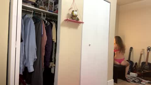 Snapshot of angelicasn0w chatting on February 11, 2:14 am AngelicaSnow AngelParis online show from February 11, 2:14 am