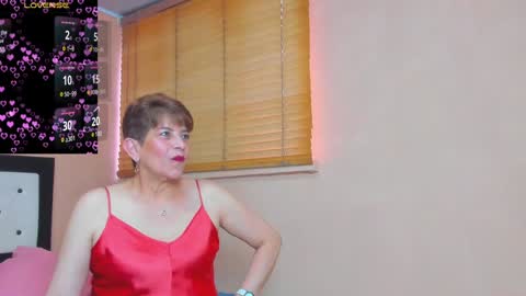 Snapshot of angelina_stone_65 chatting on January 11, 9:46 pm Angelina online show from January 11, 9:46 pm