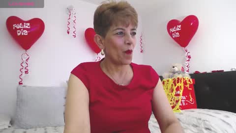 Snapshot of angelina_stone_65 chatting on February 13, 10:11 pm Angelina online show from February 13, 10:11 pm