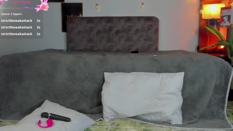 angelinepossy online show from December 2, 9:12 pm