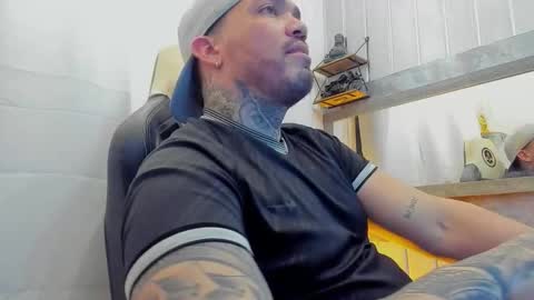 Snapshot of angellatino0 chatting on September 14, 2:47 am angellatino0 online show from September 14, 2:47 am