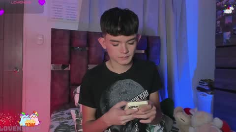 Snapshot of angelocute_ chatting on January 26, 8:13 pm Angelo I work from home this is my room online show from January 26, 8:13 pm