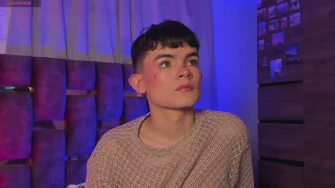 Snapshot of angelocute_ chatting on February 7, 5:41 am Angelo I work from home this is my room online show from February 7, 5:41 am