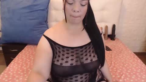 Angie online show from February 8, 6:22 pm