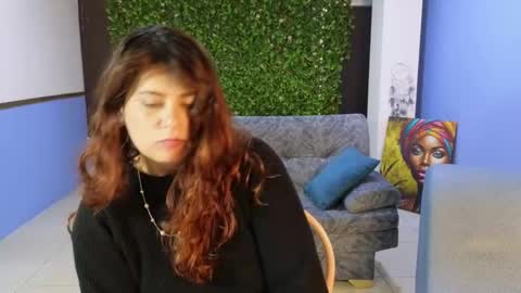 Annie online show from September 19, 10:02 pm