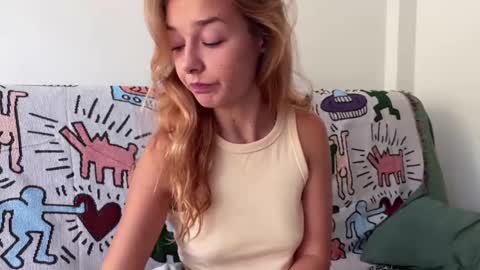 anita__hills online show from January 15, 4:15 am