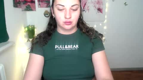 anitaa_a online show from September 13, 7:11 am
