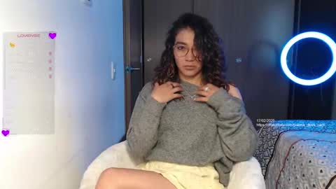 Snapshot of anna_dlove_cam chatting on February 18, 2:59 pm Anna online show from February 18, 2:59 pm