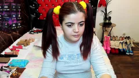 Snapshot of anna_lwice chatting on February 14, 8:52 am Ana online show from February 14, 8:52 am