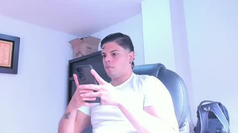 Snapshot of anndyhardy11 chatting on January 5, 1:58 pm Anndy Hardy online show from January 5, 1:58 pm