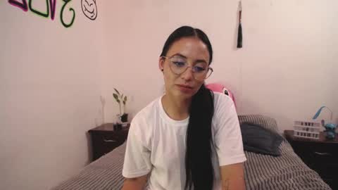 Anny online show from February 9, 10:32 pm