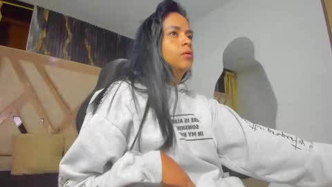Snapshot of antonellatawer chatting on September 21, 2:37 am AntonellaTawer online show from September 21, 2:37 am