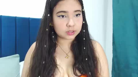 Snapshot of anyagraham chatting on February 15, 4:03 am I am Anya online show from February 15, 4:03 am