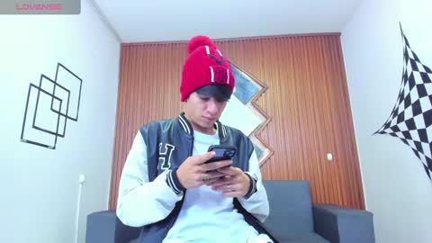 Snapshot of anyelo_sexyhot chatting on February 2, 11:18 am anyelo_sexyhot online show from February 2, 11:18 am