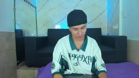 Snapshot of anyelo_sexyhot chatting on September 21, 12:20 pm anyelo_sexyhot online show from September 21, 12:20 pm