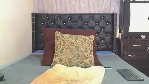 Carolina online show from March 12, 10:50 pm