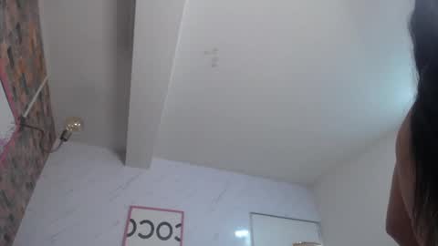 Snapshot of anyu26_b chatting on September 15, 12:50 pm anyu26_b online show from September 15, 12:50 pm