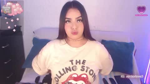 Snapshot of apriil_3 chatting on September 12, 3:52 am Abril Freelance Model online show from September 12, 3:52 am